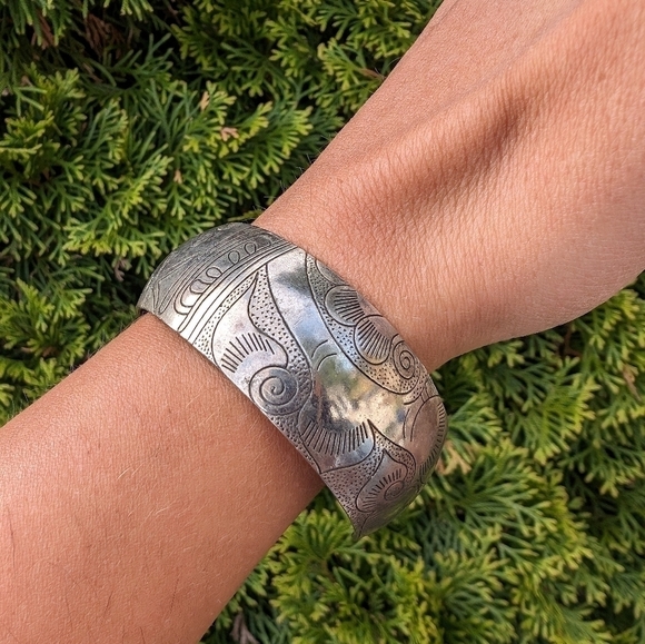 Moroccan Women's Cooperative Handmade Berber Silver Etched Cuff Bracelet - Picture 3 of 8